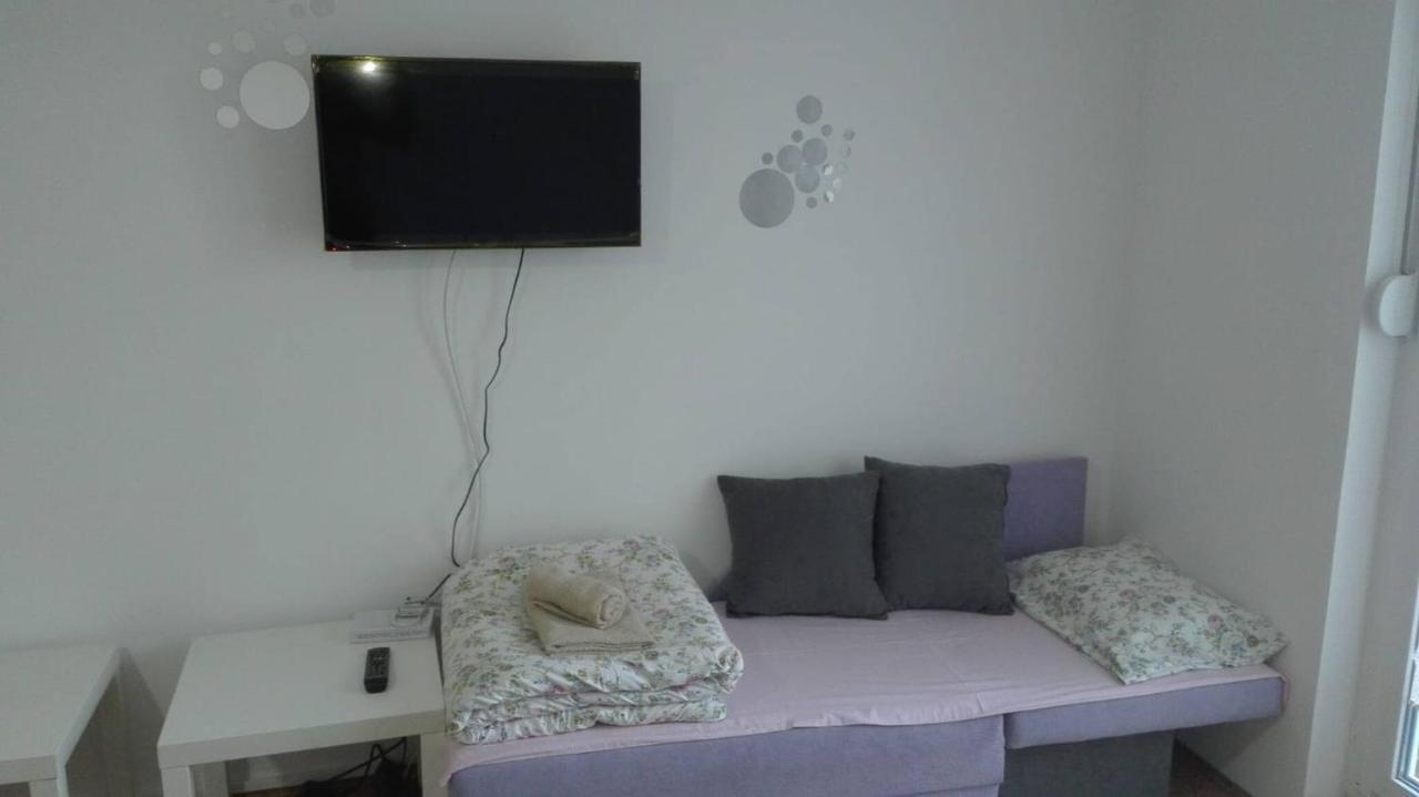 Appartamento Riva,temerin Temerin Exterior foto