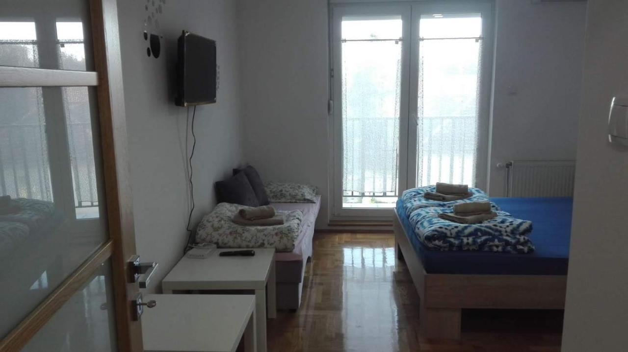 Appartamento Riva,temerin Temerin Exterior foto